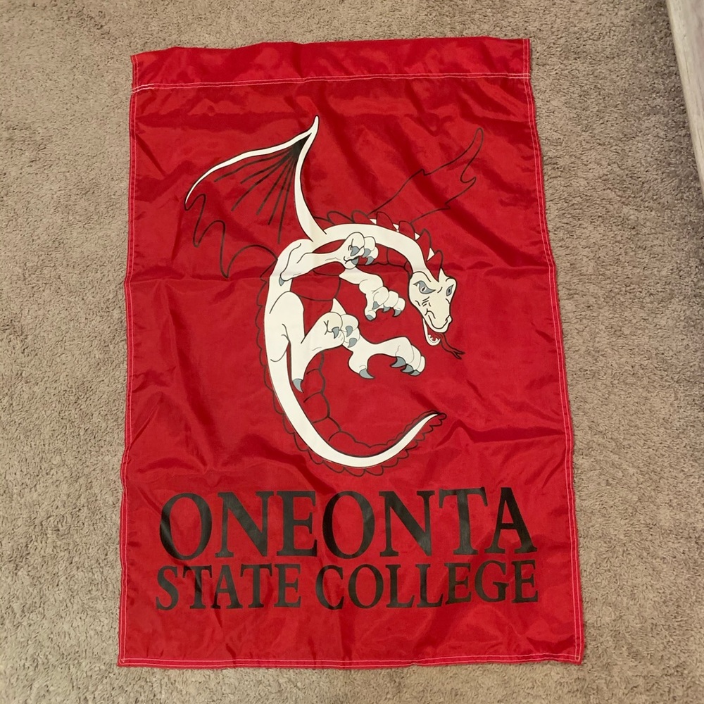 SUNY Oneonta Flag